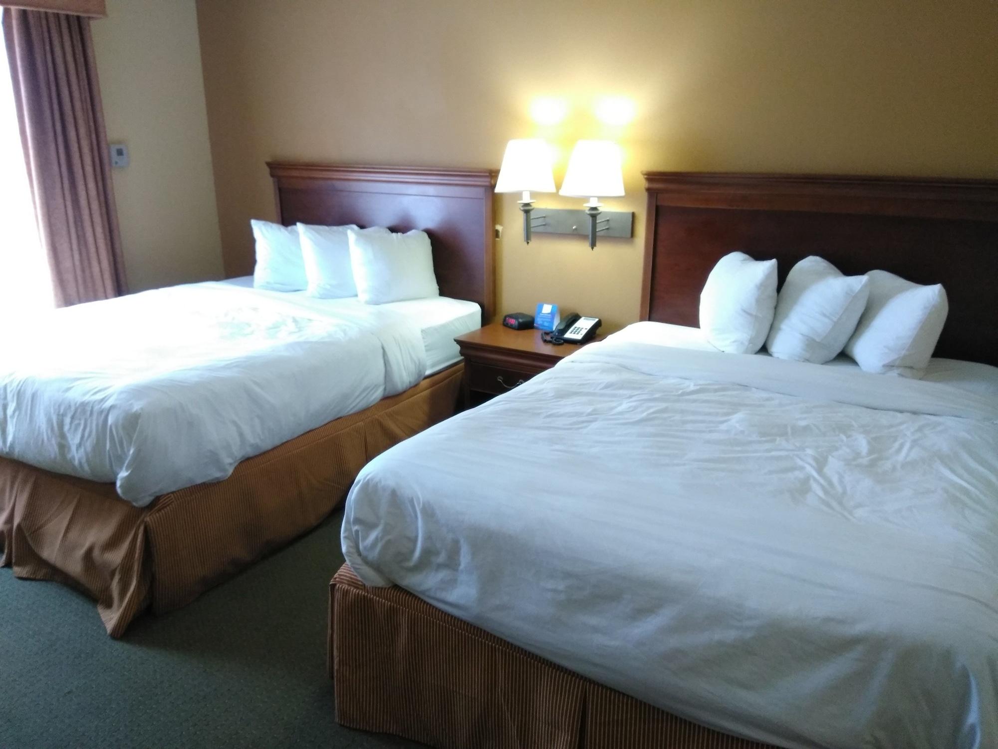 Baymont By Wyndham Clinton Hotel Luaran gambar