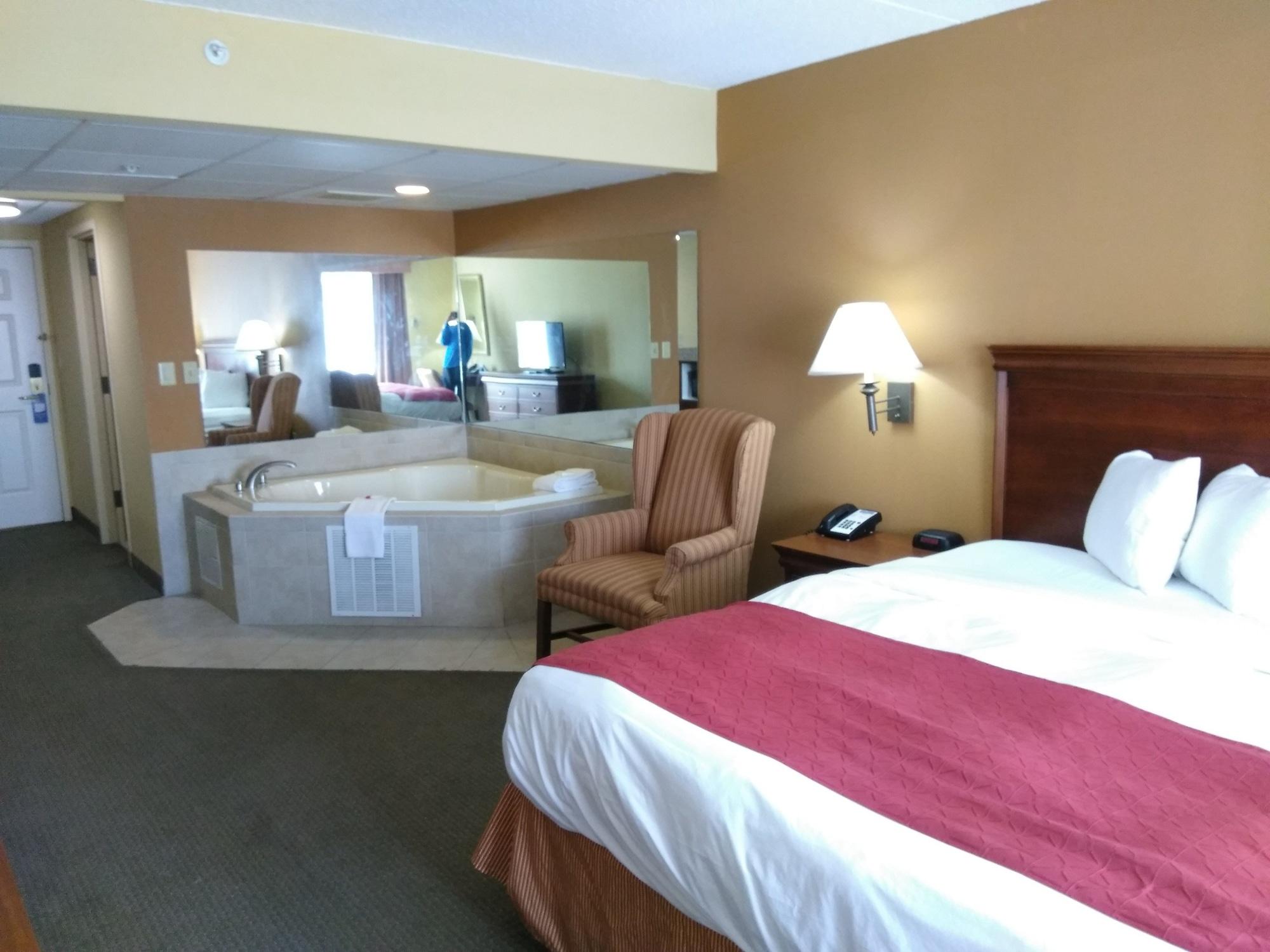 Baymont By Wyndham Clinton Hotel Luaran gambar