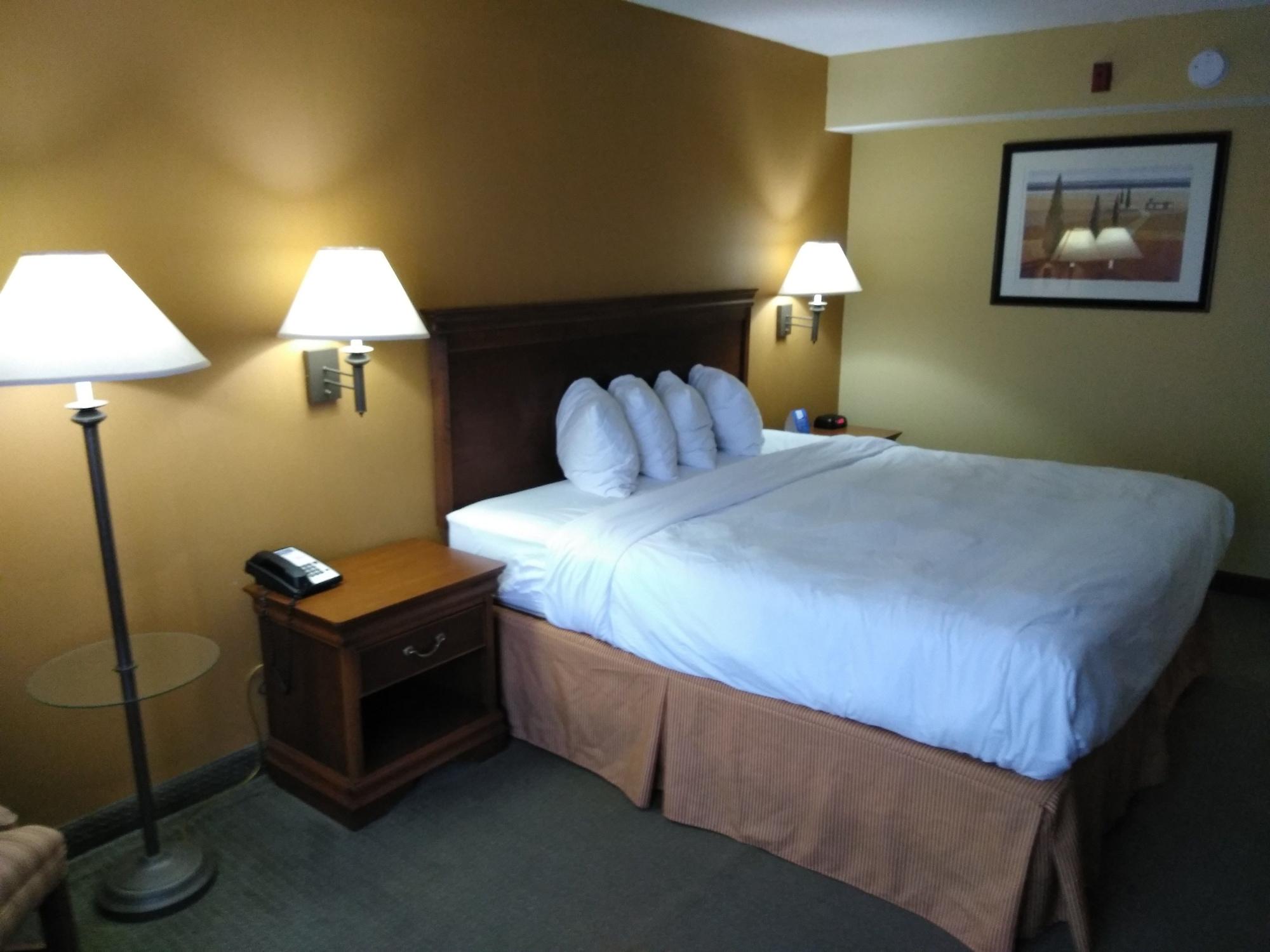 Baymont By Wyndham Clinton Hotel Luaran gambar